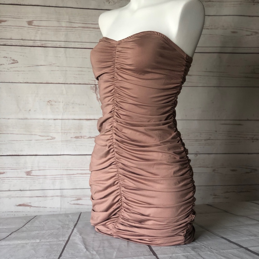 Strapless dress